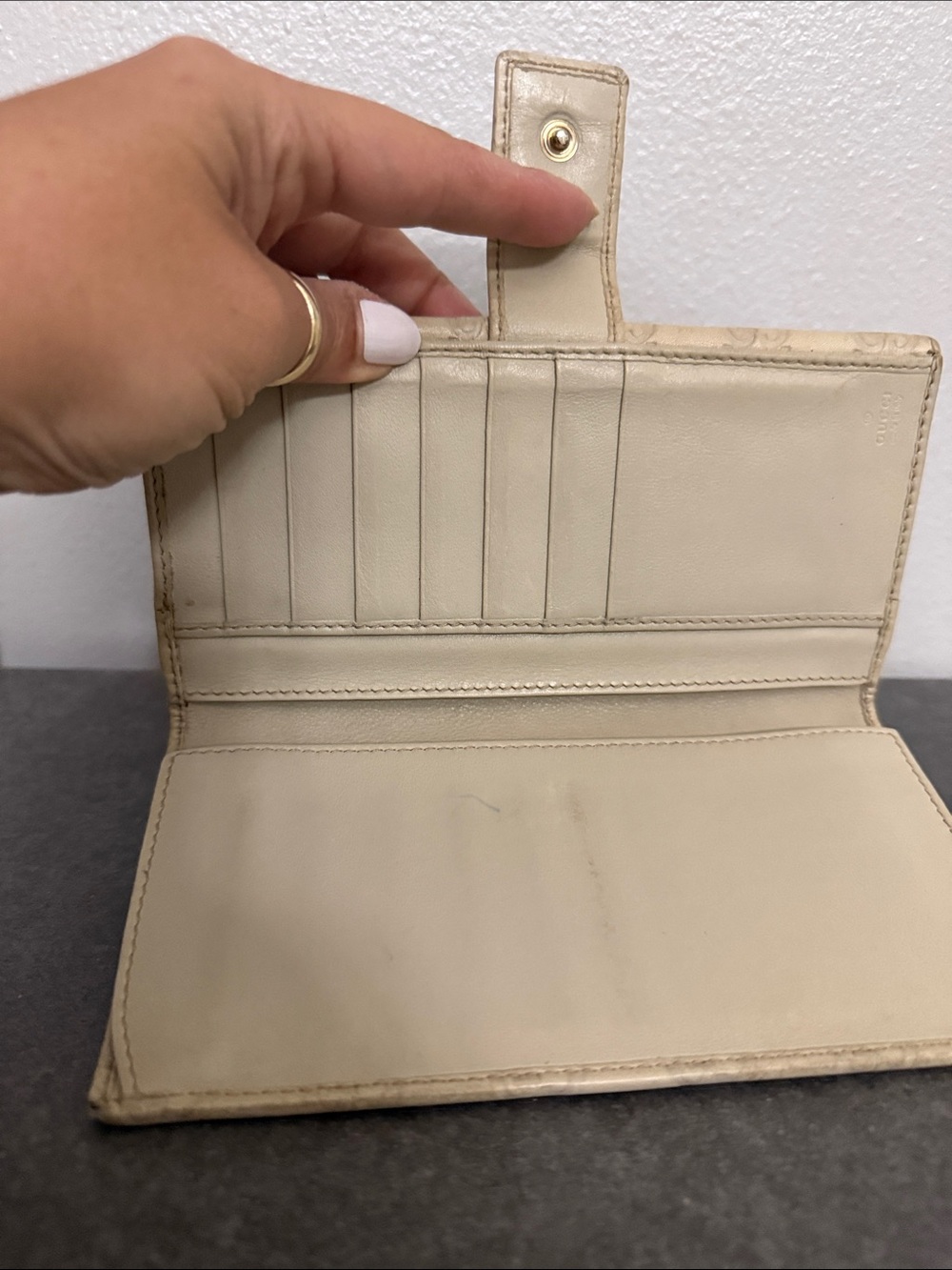 Gucci Beige Monogram Continental Wallet junk - Picture 7 of 9